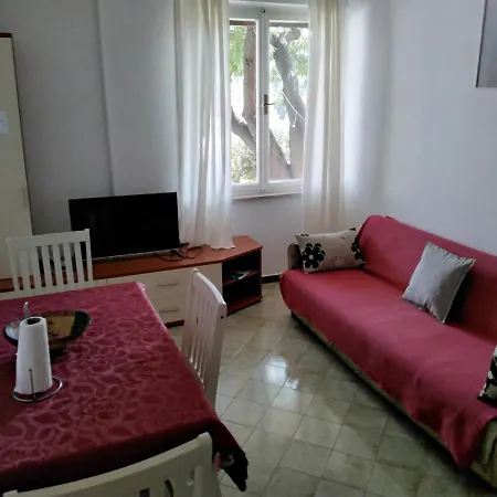 Apartment & Zlatica Hvar