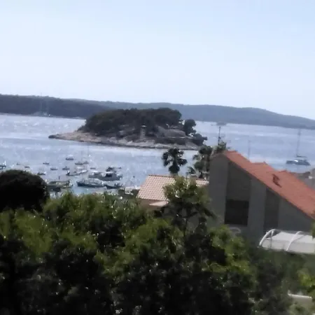 & Zlatica Hvar *