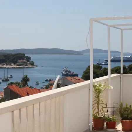& Zlatica Hvar Apartment *