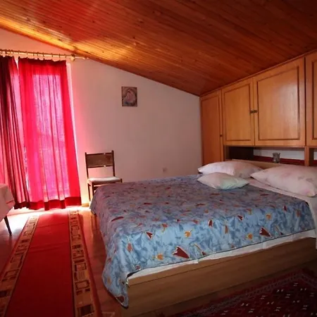Apartment & Zlatica Hvar