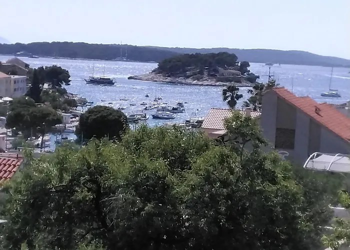 & Zlatica Hvar 아파트